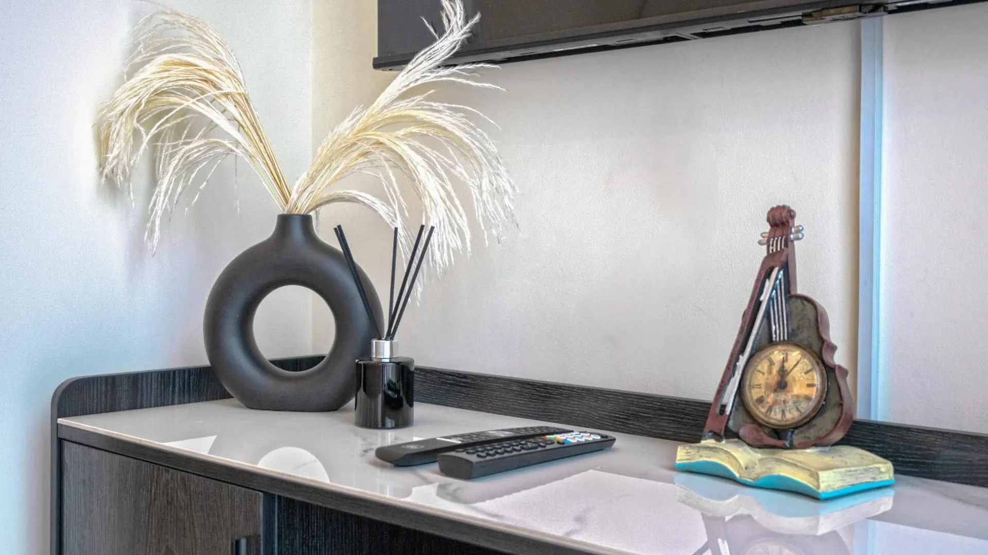 Easygo - Unbeatable Deals On Urban Rentals In Riviera 16 Dubai United Arab Emirates