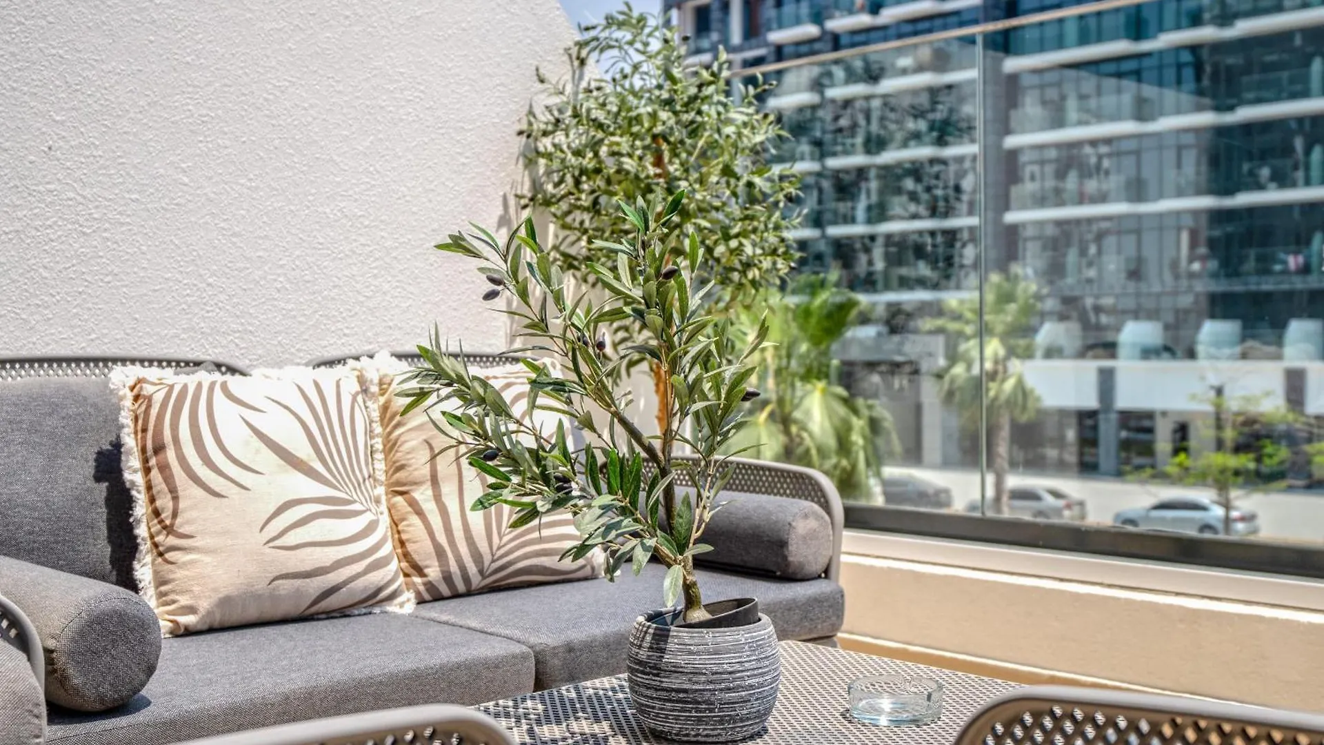 Apartment Easygo - Unbeatable Deals On Urban Rentals In Riviera 16 Dubai