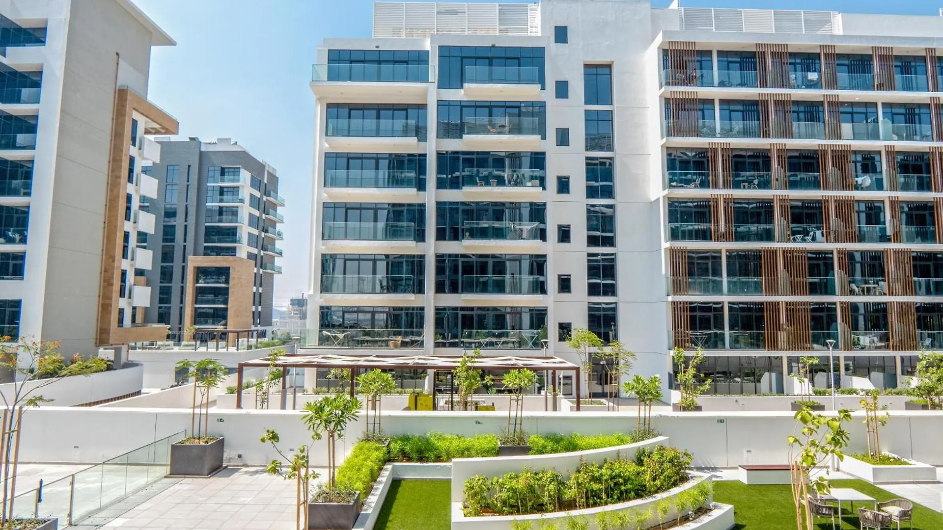 Easygo - Unbeatable Deals On Urban Rentals In Riviera 16 Dubai United Arab Emirates