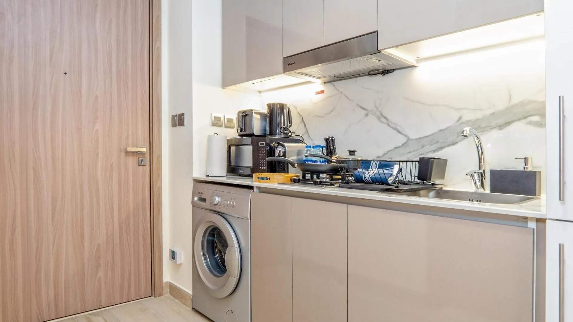 Easygo - Unbeatable Deals On Urban Rentals In Riviera 16 Dubaï