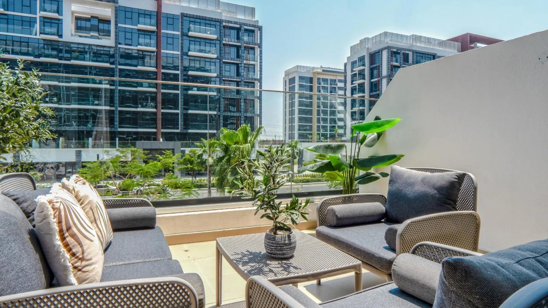 Easygo - Unbeatable Deals On Urban Rentals In Riviera 16 Dubaï